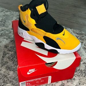 Nike Air Max Speed Turf 'University Gold' (Grade school)